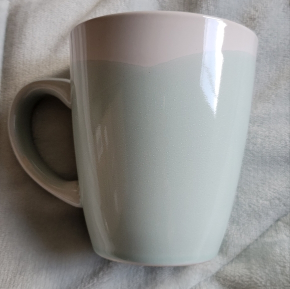 NWOT Set of 4 Stoneware Mugs - Picture 1 of 5